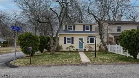 37 South Rd, Wayne, NJ 07470