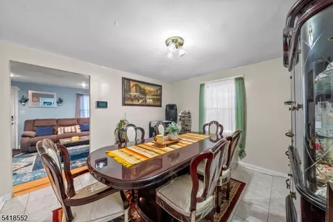 335 Glendale Rd, North Plainfield, NJ 07063 photo 13