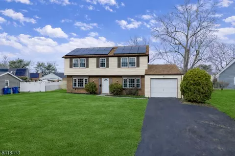 27 Harper Ln, Willingboro, NJ 08046
