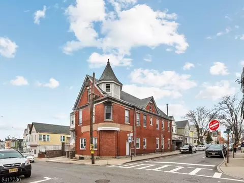 94 Center St, Clifton, NJ 07011