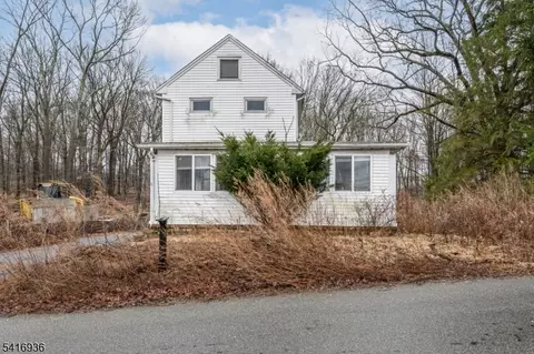 48 Old Budd Lake Rd, Budd Lake, NJ 07828