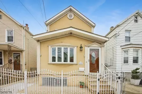63 Waydell St, Newark, NJ 07105