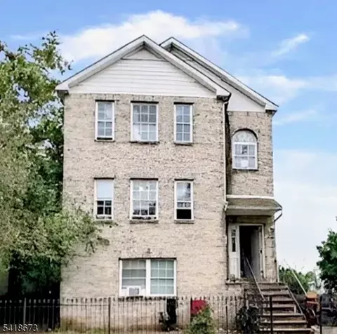 328-330 Hawthorne Ave, Newark, NJ 07112