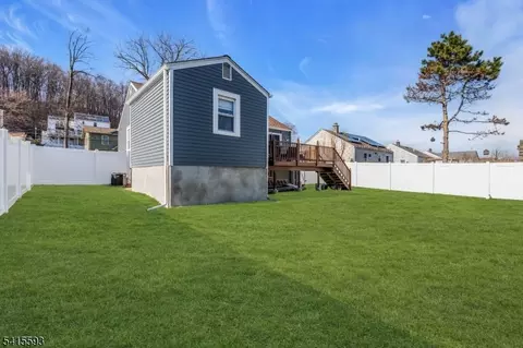 60 Watson Dr, Dover, NJ 07801 photo 36