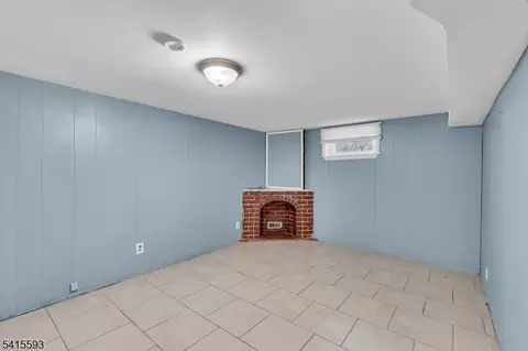 60 Watson Dr, Dover, NJ 07801 photo 24