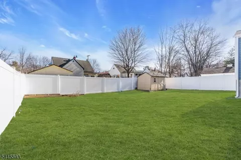 60 Watson Dr, Dover, NJ 07801 photo 33