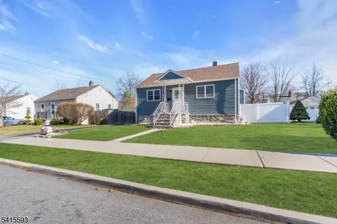 60 Watson Dr, Dover, NJ 07801 photo 4