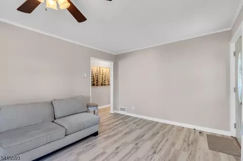 60 Watson Dr, Dover, NJ 07801 photo 6