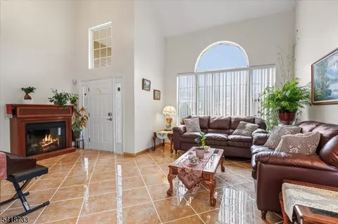 34 Gate Ln, Old Bridge, NJ 08857