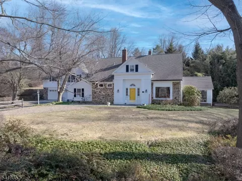 131 Post Kunhardt Rd, Bernardsville, NJ 07924