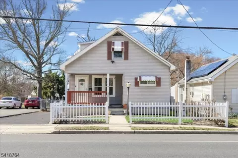 21 Buttonwood Dr, Ewing Twp, NJ 08638