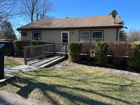 2 King Hill Rd, High Bridge, NJ 08829