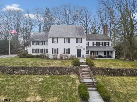 29 Gordon Rd, Essex Fells, NJ 07021