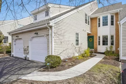 247 Crescenzi Ct, West Orange, NJ 07052