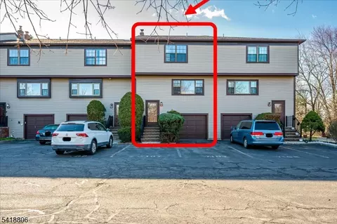 7107 Hana Rd, Edison, NJ 08817