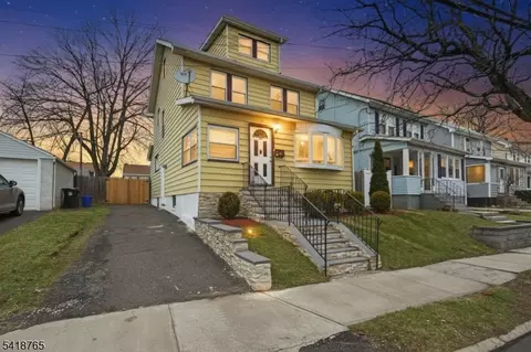 23-25 Varsity Rd, Newark, NJ 07106