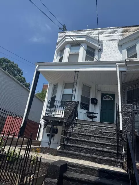 40 N 7th St, Newark, NJ 07107