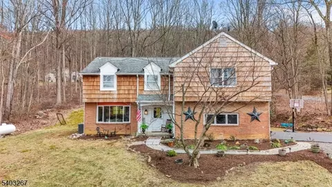 158 Kings Hwy, Washington Twp, NJ 07853