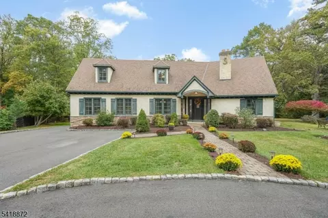 14 Weinmanns Blvd, Wayne, NJ 07470
