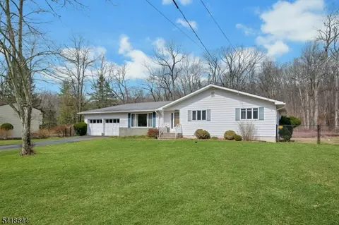 48 Gordon Rd, Wharton, NJ 07885