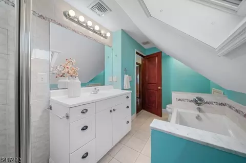 11 Cherry Pl, Nutley, NJ 07110 photo 17