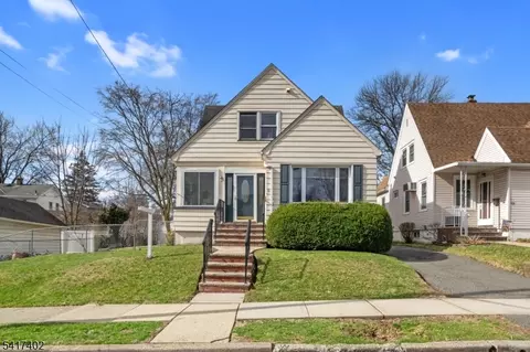 11 Cherry Pl, Nutley, NJ 07110 photo 2
