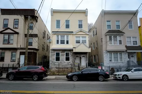 375 6th Ave, Newark, NJ 07107