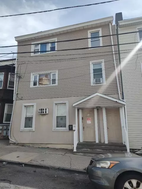 12 Ward St, Paterson, NJ 07501