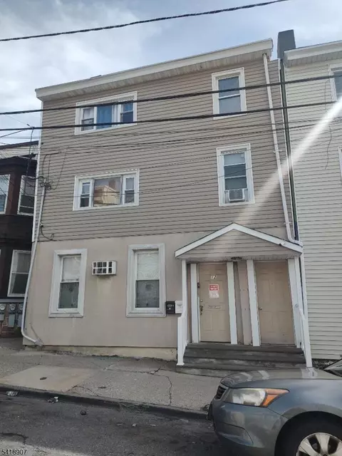 12 Ward St, Paterson, NJ 07501