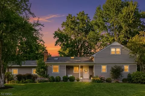 81 Atlas Rd, Bernards, NJ 07920