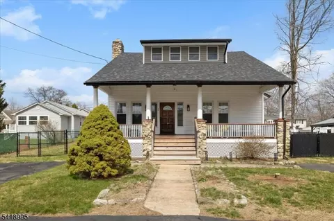 21 Center St, Budd Lake, NJ 07828