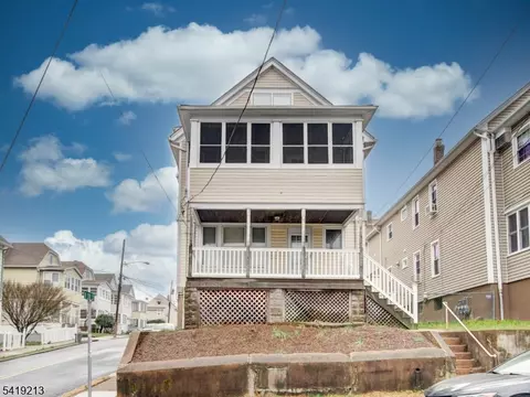 140 Westervelt Ave, Hawthorne, NJ 07506