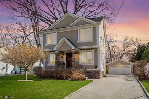 10 Tulip Ct, Kenilworth, NJ 07033