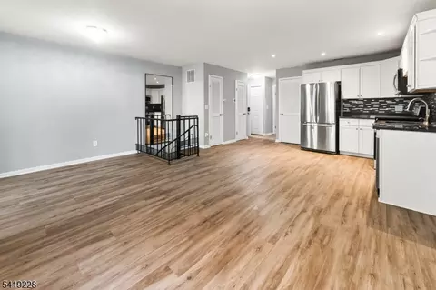 20 Augusta Dr UNIT 5, Vernon, NJ 07462