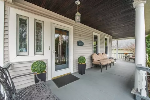 8 Appleton Rd, Bloomfield, NJ 07003 photo 3