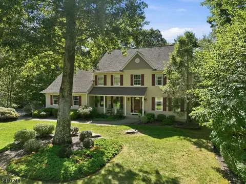 57 Paderewski Rd, Oak Ridge, NJ 07438