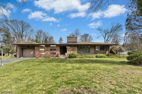 44 Maple Ave, Pine Brook, NJ 07058