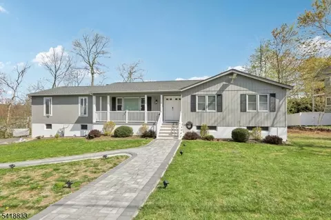24 Yacht Club Dr, Lake Hopatcong, NJ 07849