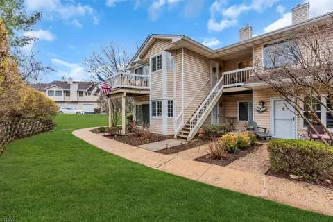80 Wendover Ct, Bedminster, NJ 07921