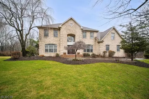 1 Trout Brook Ln, Randolph Twp, NJ 07945