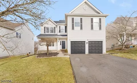 22 Kershaw Ct, Bridgewater, NJ 08807