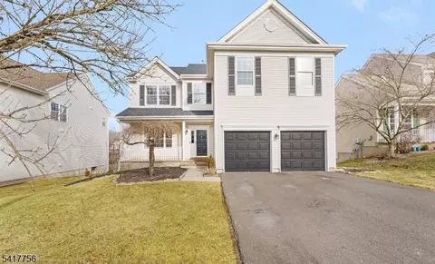 22 Kershaw Ct, Bridgewater, NJ 08807