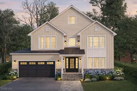 42 Charles St, Livingston, NJ 07039