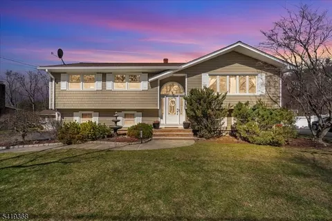 49 Laguna Dr, Wayne, NJ 07470 photo 41