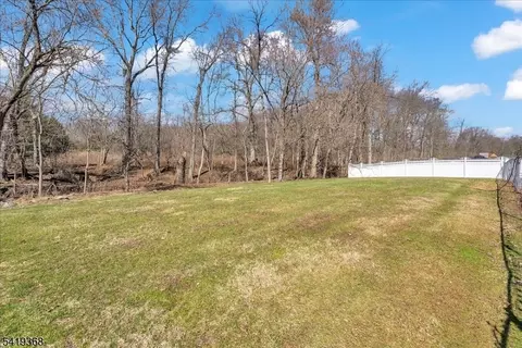 49 Laguna Dr, Wayne, NJ 07470 photo 36