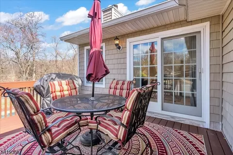 49 Laguna Dr, Wayne, NJ 07470 photo 28