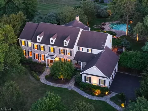 25 Carriage Way, Basking Ridge, NJ 07920