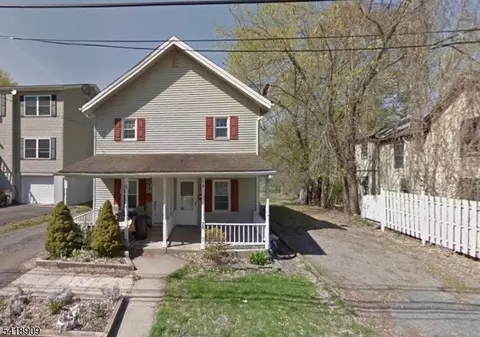 76 S Lincoln Ave, Washington, NJ 07882