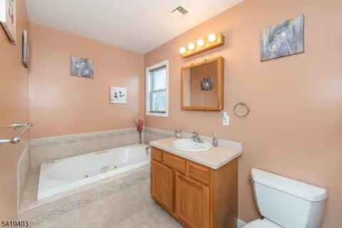 77 Eldora Rd, Parsippany, NJ 07054 photo 17