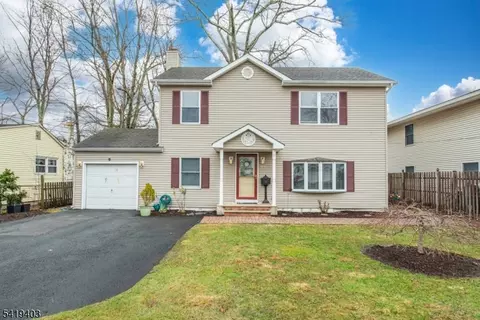77 Eldora Rd, Parsippany, NJ 07054